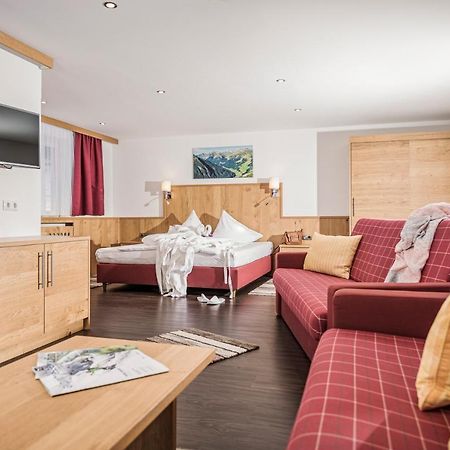 Hotel Kirchlerhof Tux Bagian luar foto